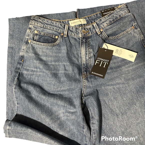 Stradivarius Straight Leg Jean - Picture 2 of 5